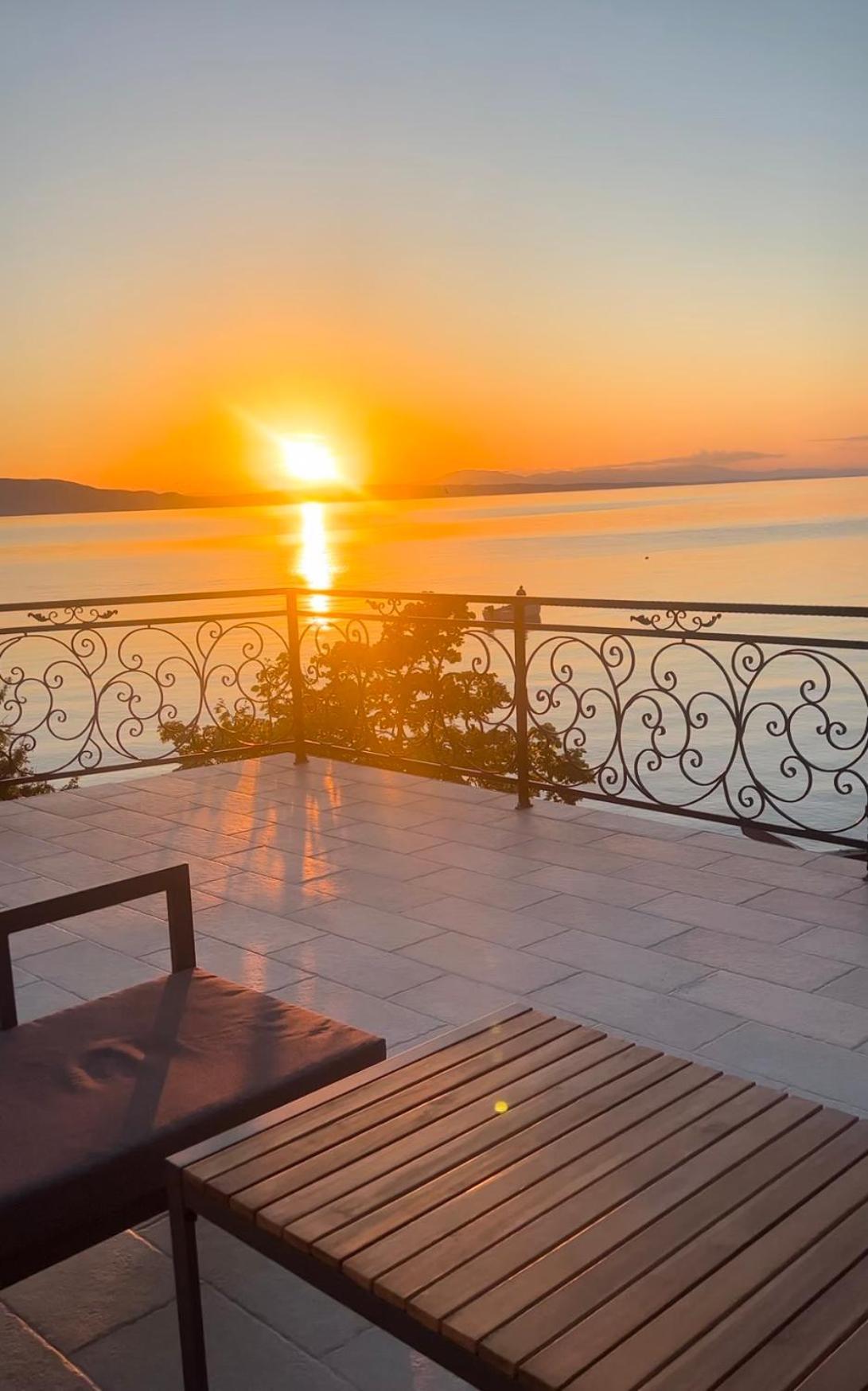 Rooms Milena Senj  Bagian luar foto
